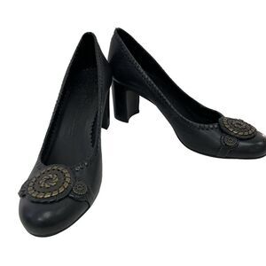 Jack Rogers Leather Marlo Pumps Womens Size 10 M 3" Heels Black‎ Medallion